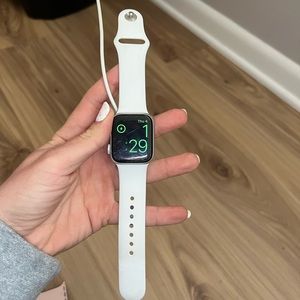 Apple Watch Series 6 Silver Aluminum with white sport band